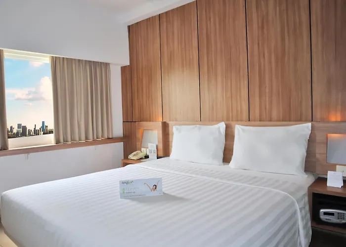 Whiz Hotel Cikini Yakarta